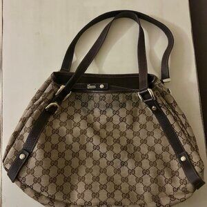 Gucci shoulder bag